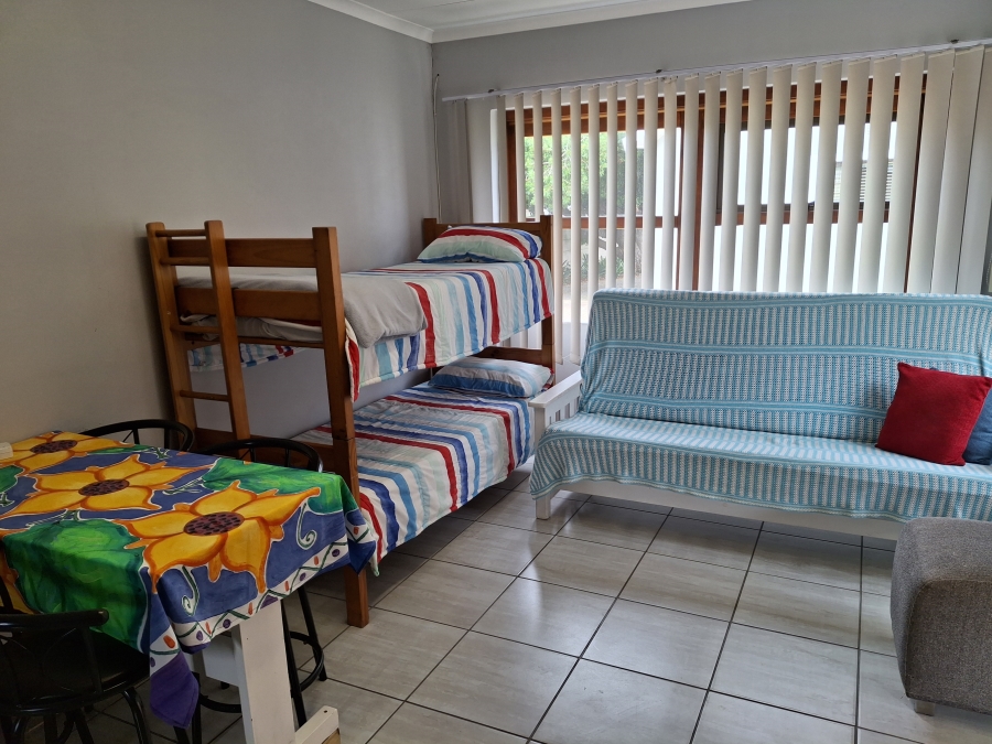 5 Bedroom Property for Sale in Hartenbos Central Western Cape